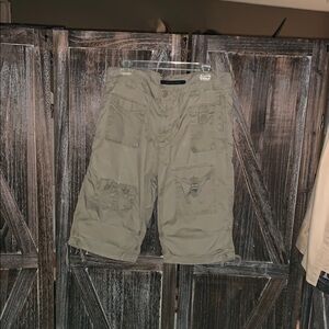 Sean John Men's Cargo Shorts in Olive